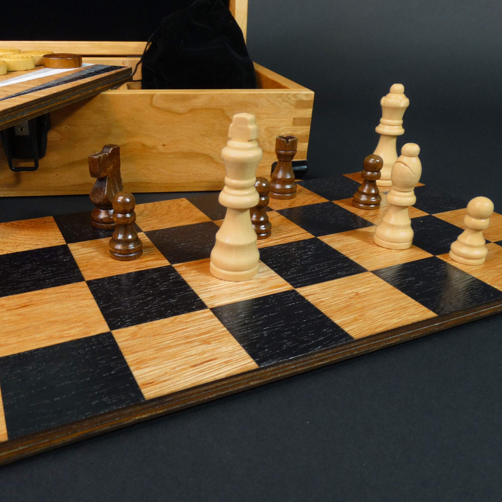 Dart World - H-D DELUXE 4 IN 1 GAME SET